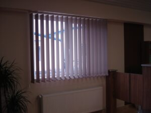 gondos-szalagfuggonyok-129