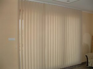 gondos-szalagfuggonyok-140